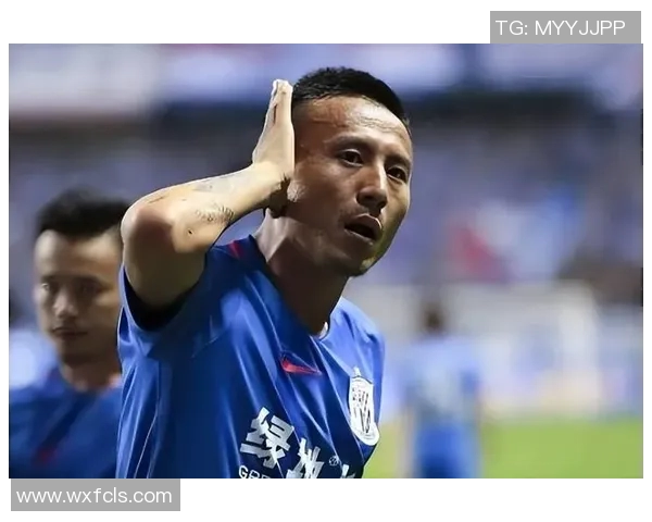 中国足球小将2015年泰国夺冠全胜战绩决赛击败毛剑卿执教的上海卿训 中国足球小将2015年泰国夺冠全胜战绩决赛击败毛剑卿执教的上海卿训