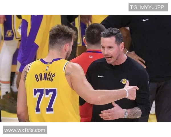 东契奇回忆与雷迪克搭档时的艰辛岁月全靠我独撑局面