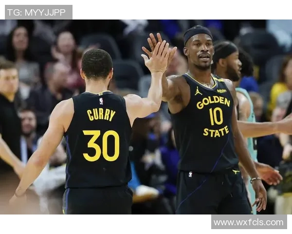 张佳玮分析勇士失去吉米后轮换混乱副持球缺失影响球队进攻体系 张佳玮分析勇士失去吉米后轮换混乱副持球缺失影响球队进攻体系