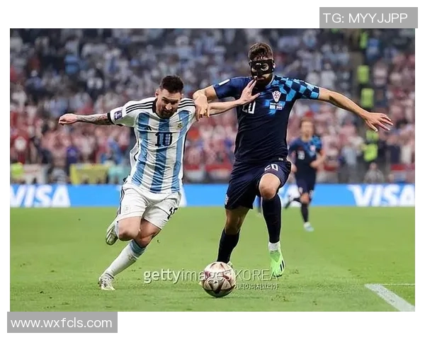 足球报揭秘约尼查传奇经历曾被誉为新哈吉与梅西并肩作战 足球报揭秘约尼查传奇经历曾被誉为新哈吉与梅西并肩作战