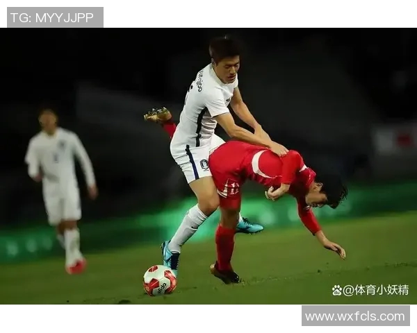 禁区内明显犯规帅惟浩遭无视球员集体抗议引发争议