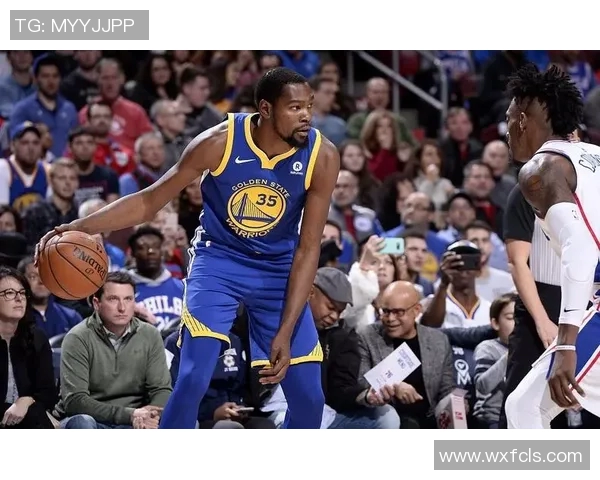 小鬼克尼佩尔次节狂砍14分4板助队追分半场数据亮眼表现引关注 小鬼克尼佩尔次节狂砍14分4板助队追分半场数据亮眼表现引关注