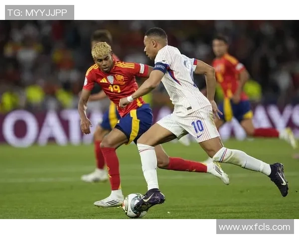 古蒂称姆巴佩更接近梅罗和马拉多纳应尊重亚马尔的私人生活选择 古蒂称姆巴佩更接近梅罗和马拉多纳应尊重亚马尔的私人生活选择