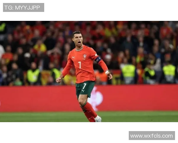 C罗停赛缺阵仍创佳绩对阵亚美尼亚5战打入7球成传奇 C罗停赛缺阵仍创佳绩对阵亚美尼亚5战打入7球成传奇