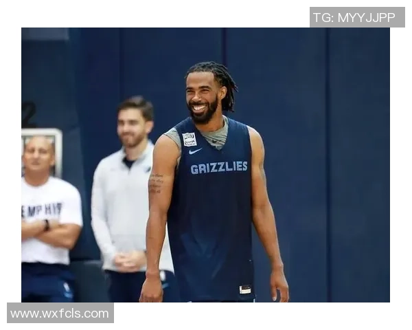 父亲透露希门尼斯脚踝问题频繁复发情况令人担忧不容忽视